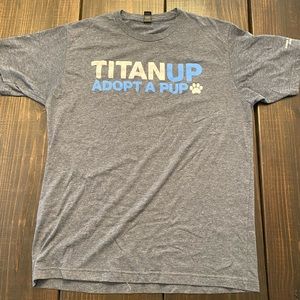 Tennessee Titans adopt a puppy tshirt! Size L. Excellent condition